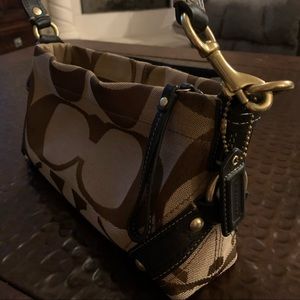 Coach - Brown/Logo Purse